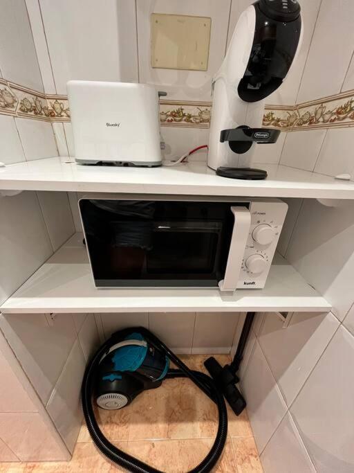 Cozy Apartment 5 Mins To Beach Torrevieja Eksteriør bilde